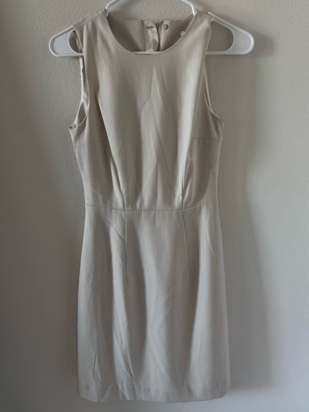 H&M Fitted Business Casual Sleeveless Cream Dress